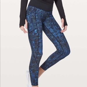 Almost new! lululemon keep your form tights size 8